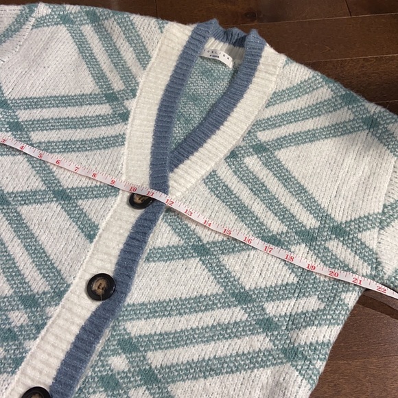 Soft Knit Preppy Print Cardigan - Picture 7 of 9